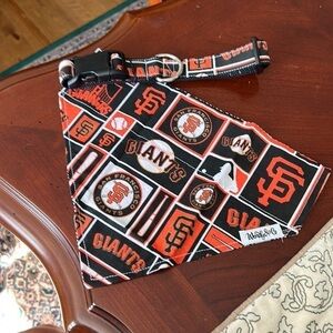 DOG bandanna and collar Giants baseball ⚾️